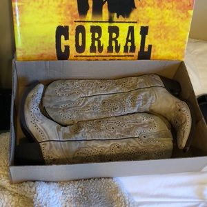 Corral Boots Bone White with Studs